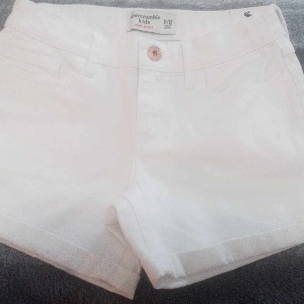 Abercrombie Kids 3 Piece Short Set -NWT - Picture 5 of 6